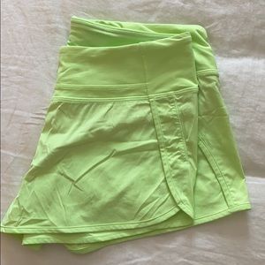 RARE color Highlighter lululemon shorts size 8